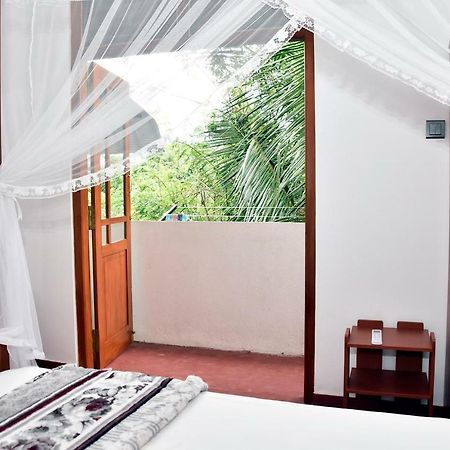 Top Mount Villa Хіккадува Екстер'єр фото
