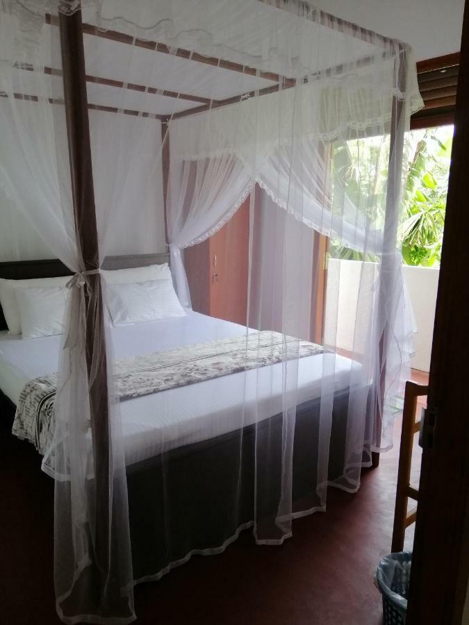 Top Mount Villa Хіккадува Екстер'єр фото